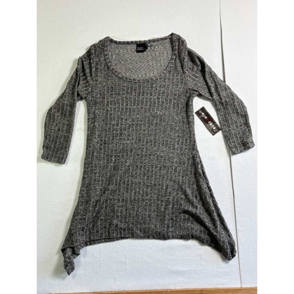 Eye Candy Gray Ribbed Sharkbite Tunic Top Womens Large 3/4 Sleeve Scoop Neck NEW